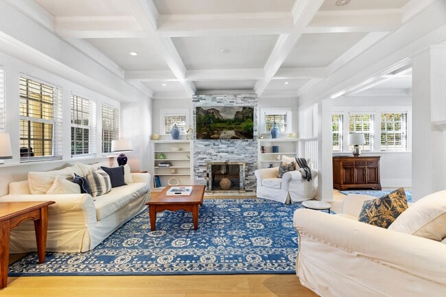 Building Photo - 141 Australian Ave