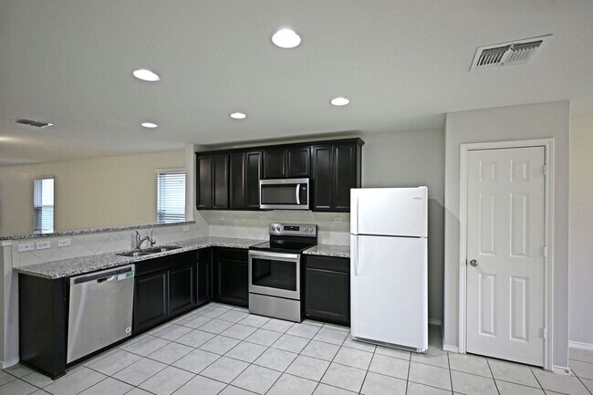 Building Photo - 458 Russian Sage