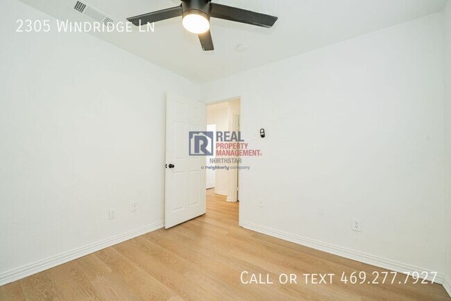 Building Photo - 2305 Windridge Ln