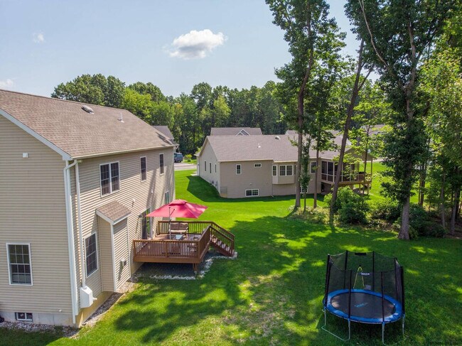 Building Photo - 106 Balsam Way