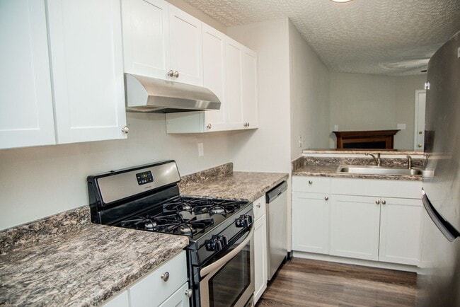 Building Photo - Three Bedroom Adjacent to the Villas at Ro...