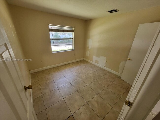 Building Photo - 20833 NW 25th Ave