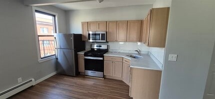 Building Photo - 282 New York Ave