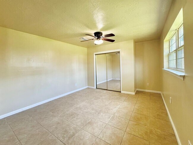 Building Photo - 11606 Carvel Ln