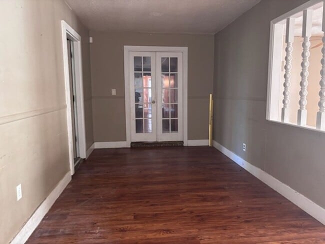 Building Photo - 1706 Dorgan St