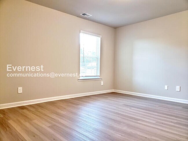 Building Photo - 1484 Arbor Pl Dr