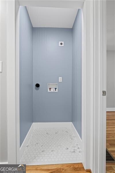 Building Photo - 2889 Macon Dr SW