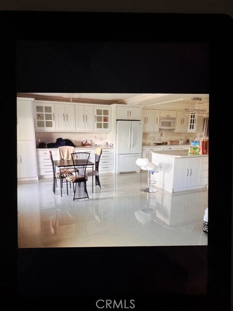 Building Photo - 4002 C. Sonora