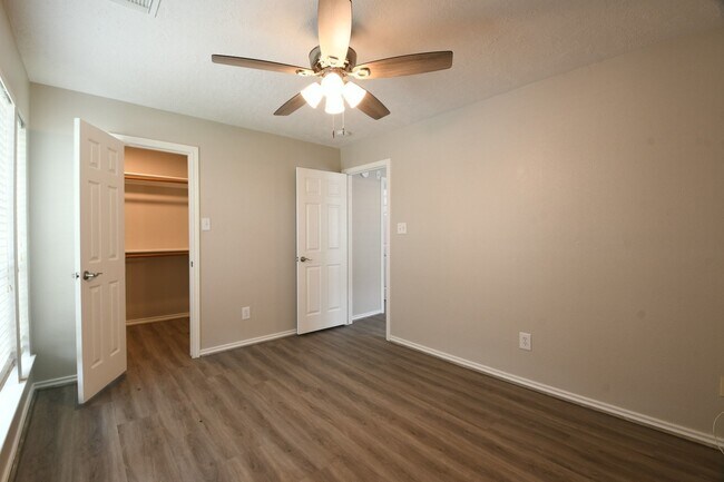 Building Photo - 20939 Jessica Rose Ln