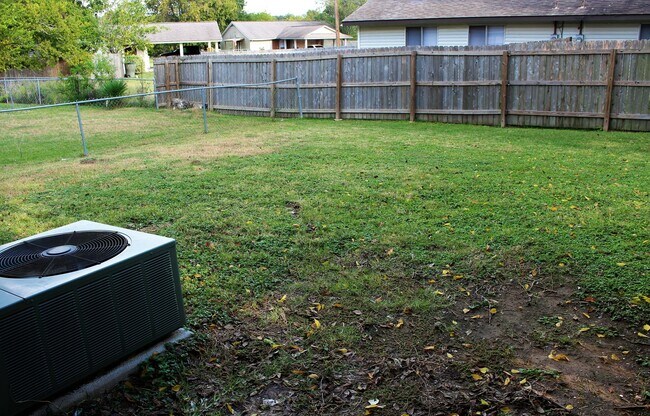 Building Photo - 3608WE