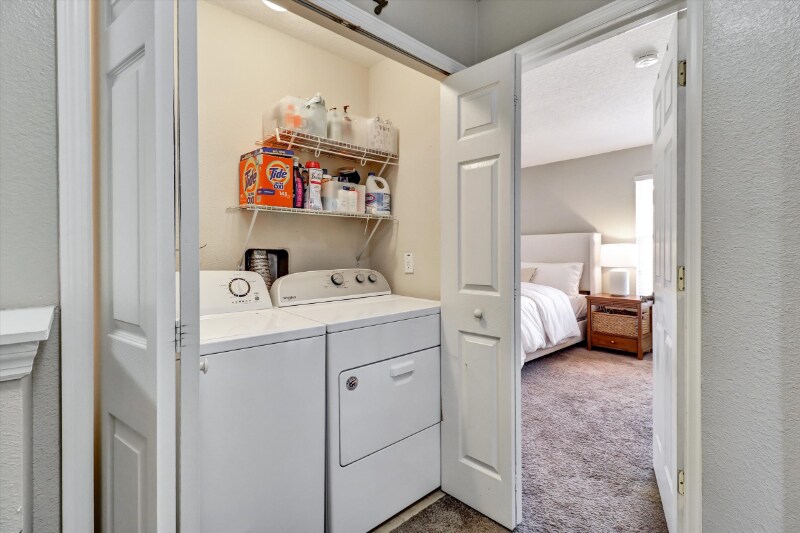 Building Photo - 2761 Retreat View Cir