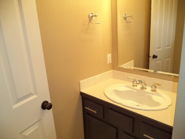 Building Photo - 2360 N Grey Hawk Ave