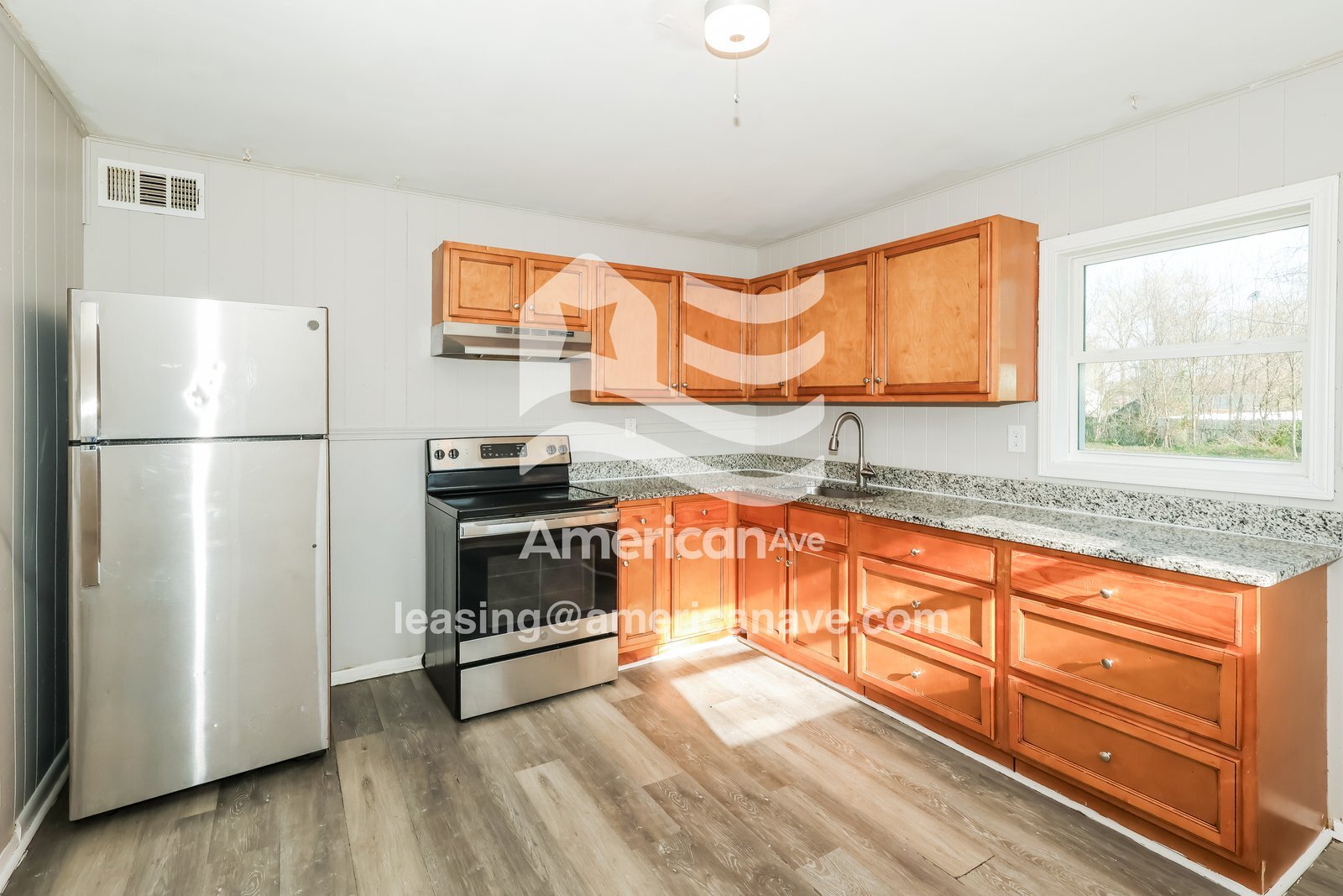 Building Photo - 13211 Forge Cir