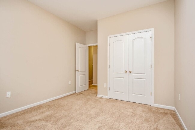 Building Photo - 3 Bedroom 2 Bathroom Nest in Raeford