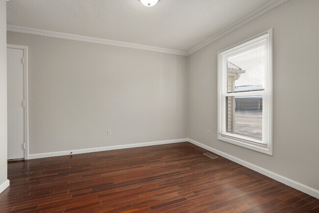 Building Photo - 2236 Sunleaf Ct