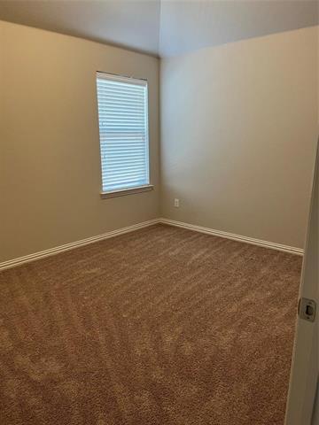 Building Photo - 713 Field Crossing