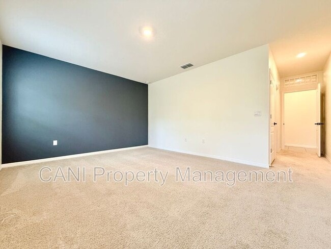 Building Photo - 245 Carabelle Ct