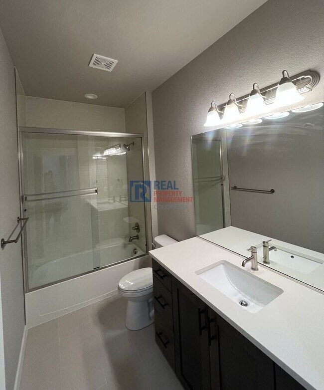 Building Photo - 1912 Tidewater Ln