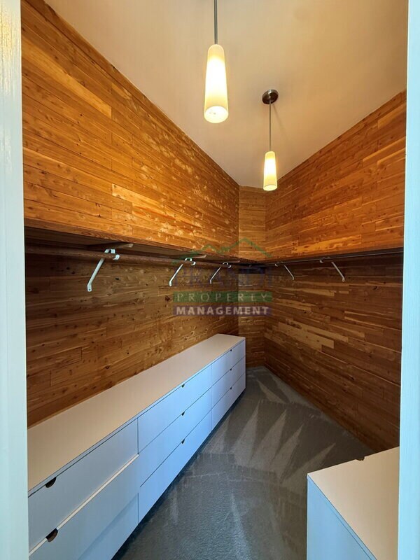 Building Photo - 509 Cloudview Trail