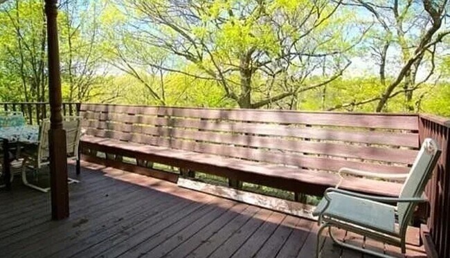 Building Photo - 18 Gaston St