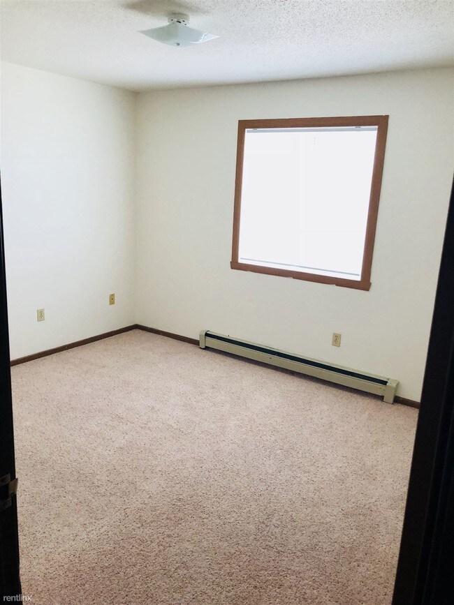 Building Photo - 1202 34th Ave S