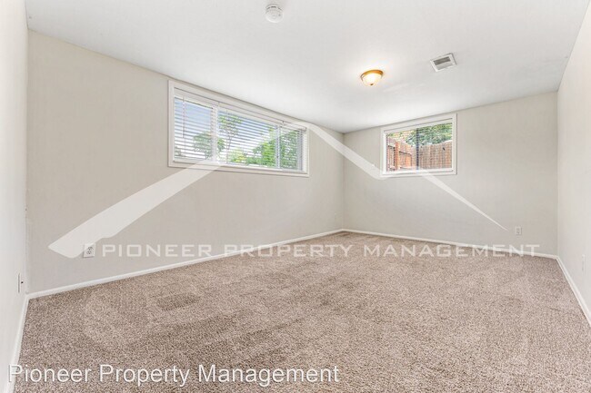Building Photo - 3 br, 2 bath House - 9765 Fred Dr