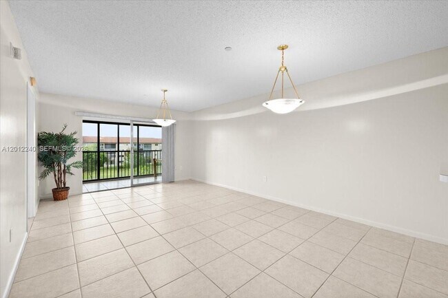 Building Photo - 12551 SW 16th Ct