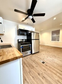 Building Photo - 5416 Black St