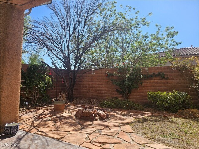 Building Photo - 11081 Village Ridge Ln