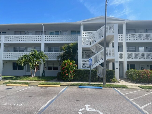 Primary Photo - 1 BEDROOM 1.5 BATH CONDO IN VIBRANT 55+ CO...