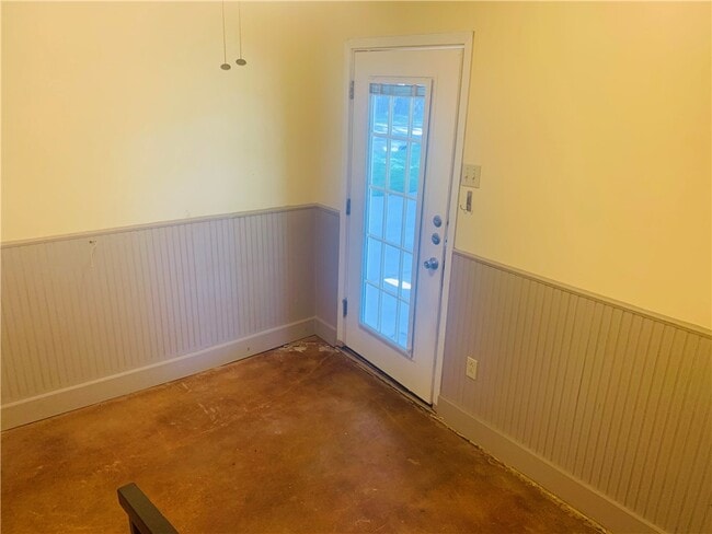 Building Photo - 307 N San Marcos St