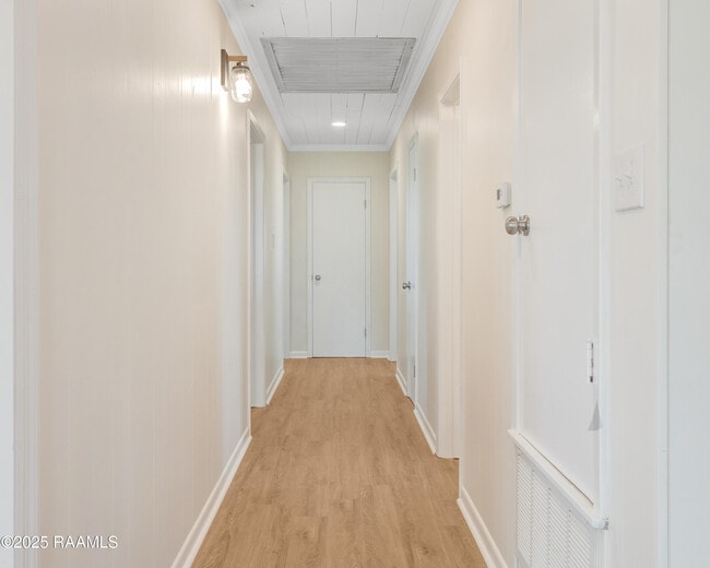 Building Photo - 17642 Pelican Rd