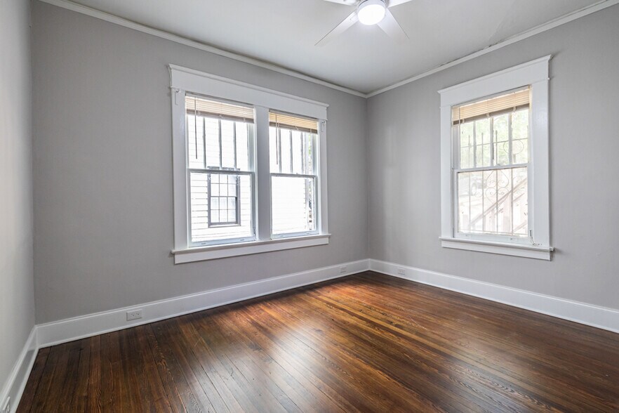 Large light filled bedroom - 1450 Piedmont Ave NE