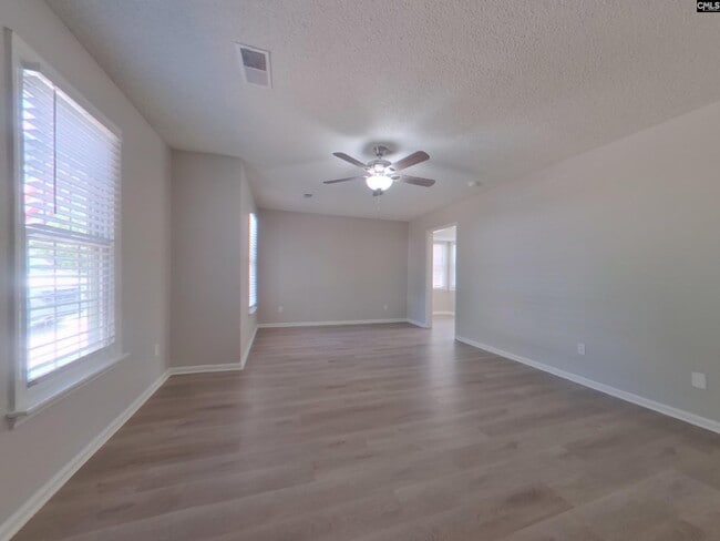 Building Photo - 516 Kenton Dr