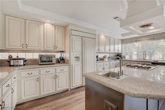 Building Photo - 2404 Legacy Island Cir