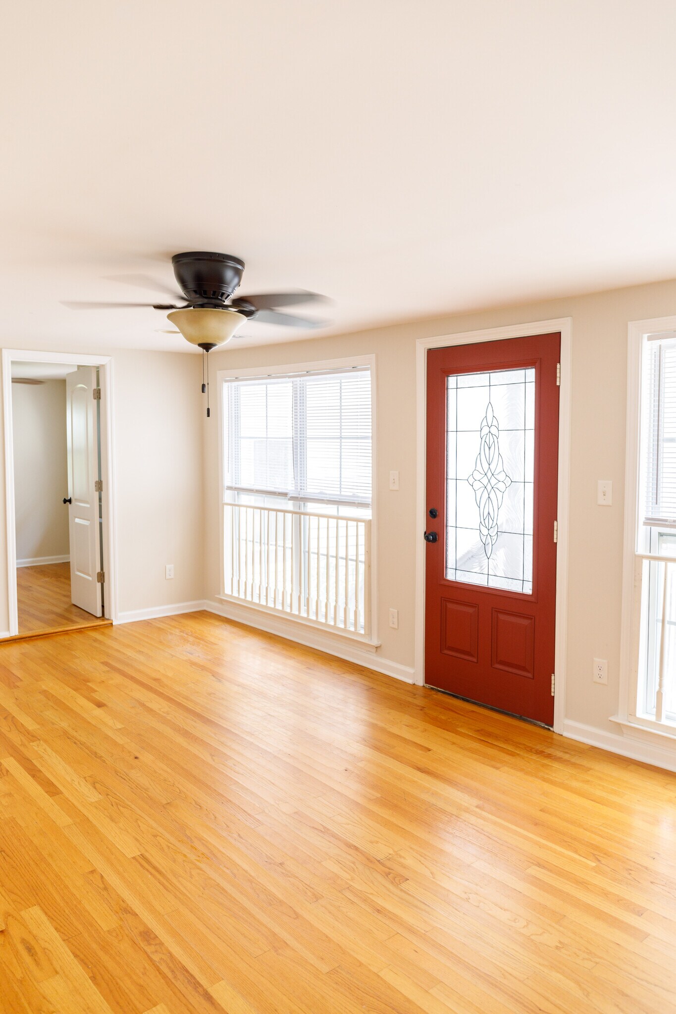 Building Photo - 116 America St