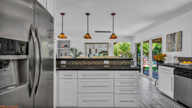 Building Photo - 14 Gary Cir