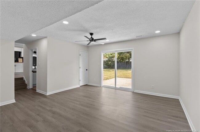 Building Photo - 714 Carnegie Dr