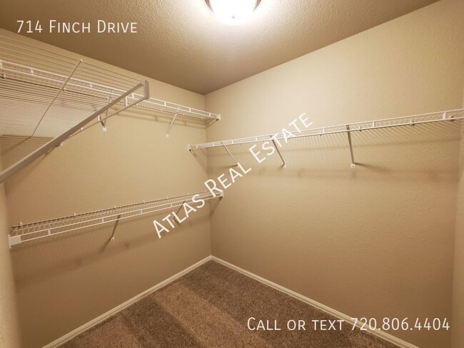 Building Photo - New 3 Bed/2.5 Bath Townhome w/ Basement in...