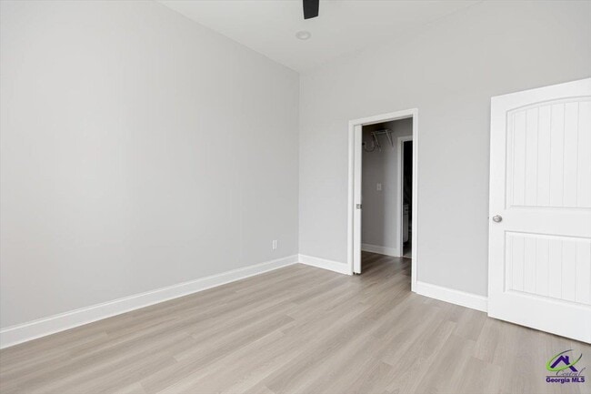 Building Photo - 1009 Northside Dr