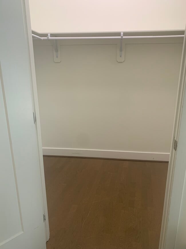 Walk-in master closet - 525 Water St SW