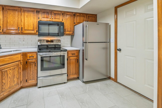 Building Photo - 3510 Berkshire