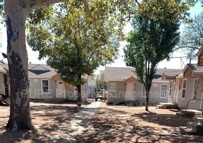 Primary Photo - 3007 McLean St