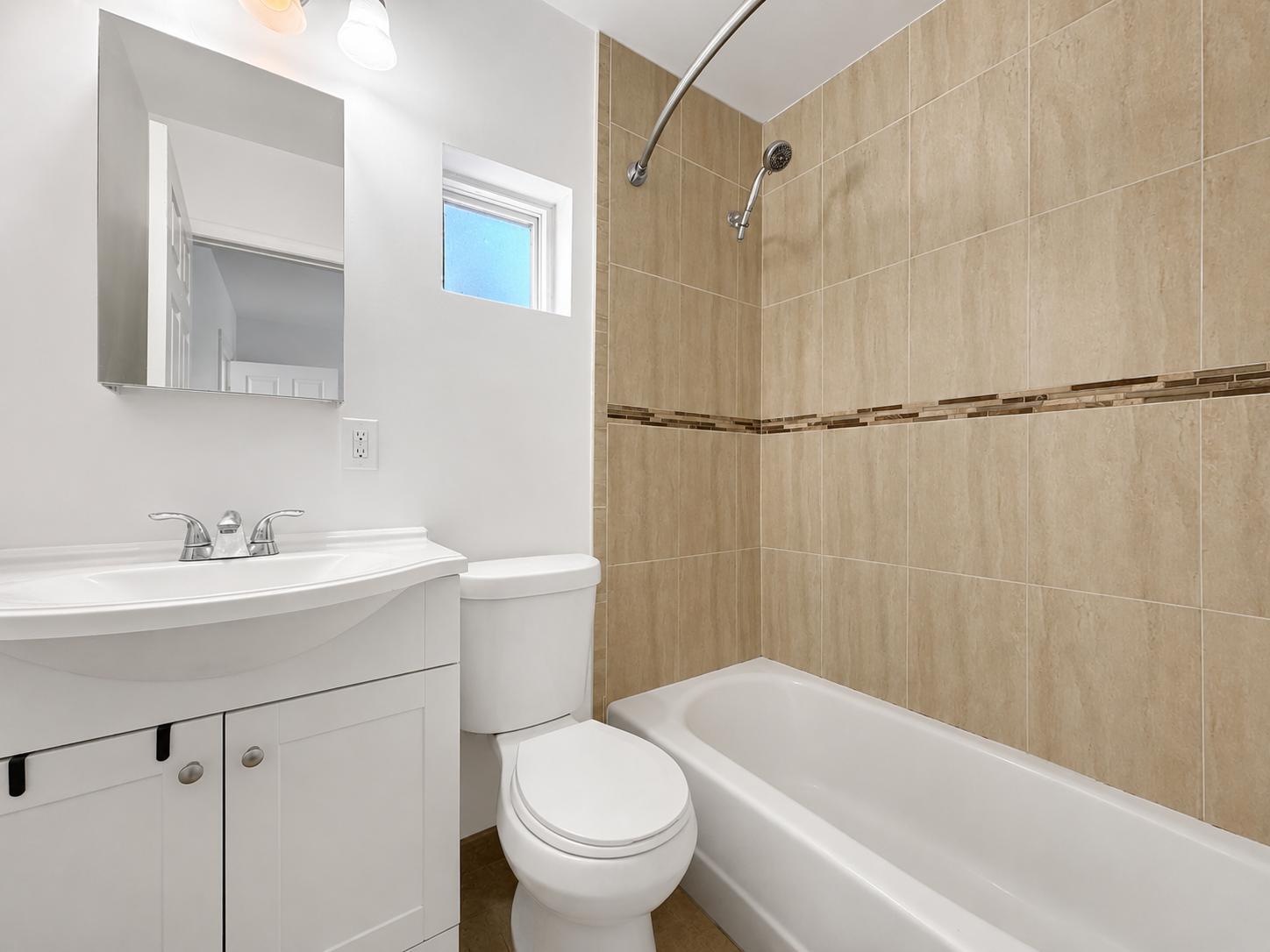 Building Photo - 401 E 68th St