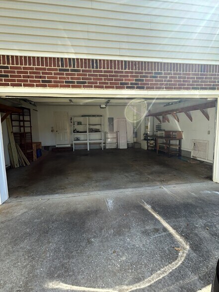 Building Photo - 103 Bell Rosa Ct