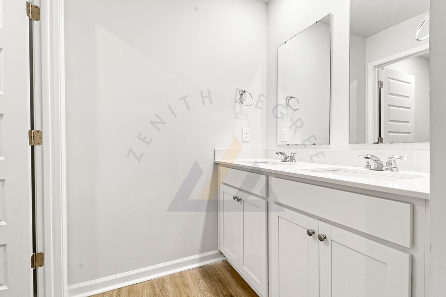 Building Photo - 120 Hiatus Ct