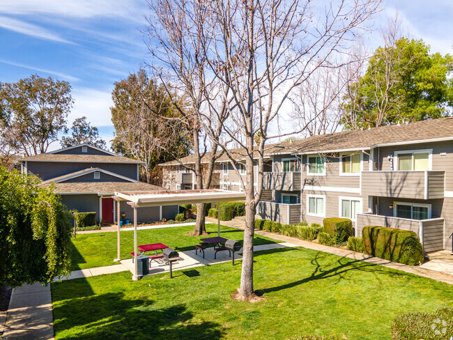 Building Photo - Welcome to Peachwood Apartments