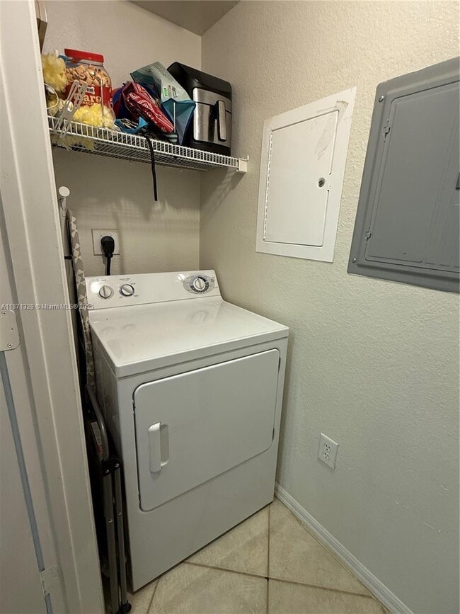 Building Photo - 6466 Emerald Dunes Dr