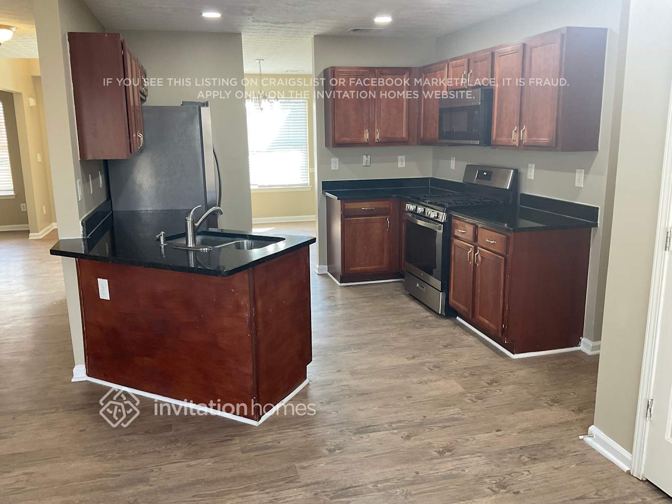 Building Photo - 1023 Lear Dr