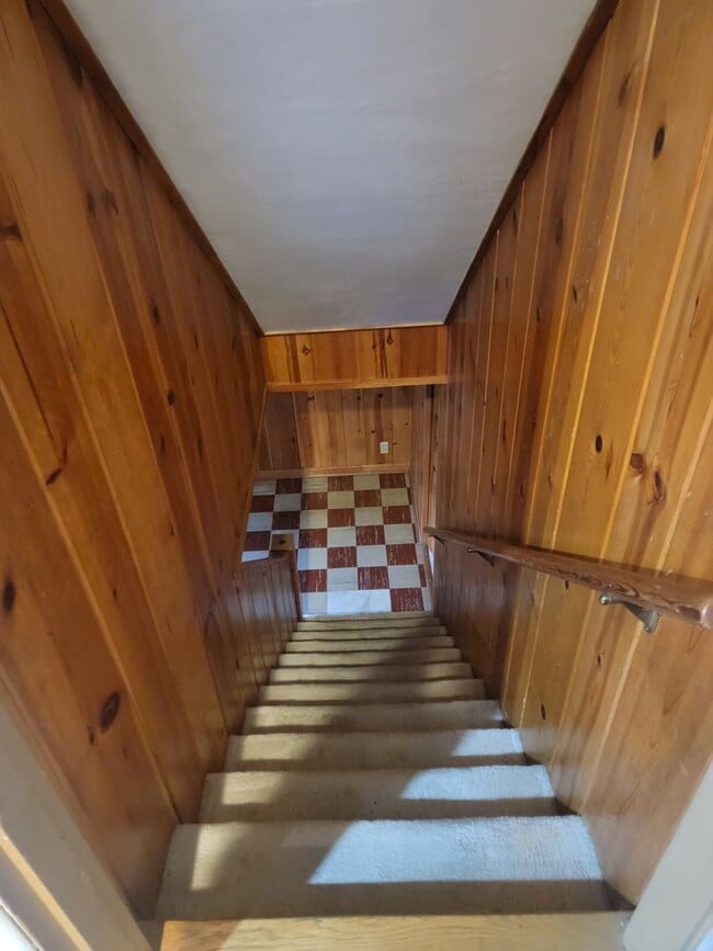 Building Photo - Gorgeous Tudor in Tacoma's North Slope Area